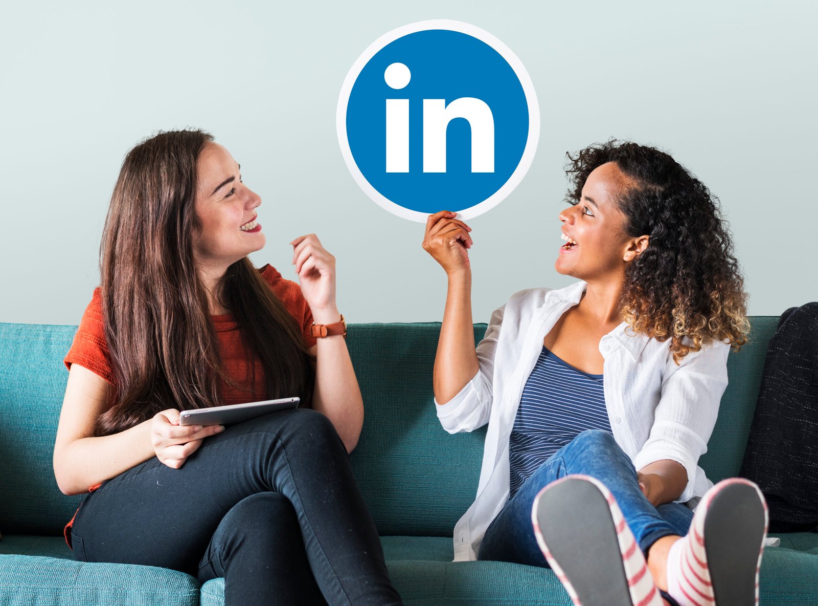 Building Relationships Through Networking on LinkedIn